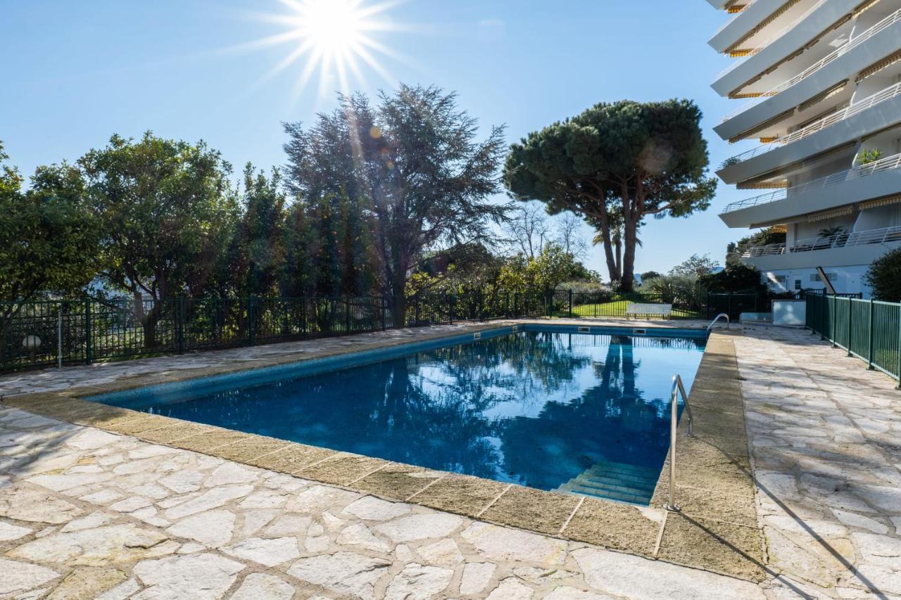 2-br In High Residential Appartement Cannes