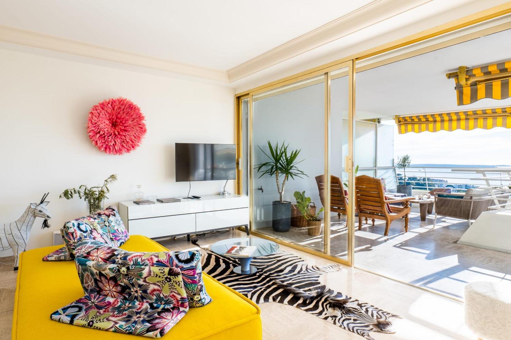 2-br In High Residential Appartement